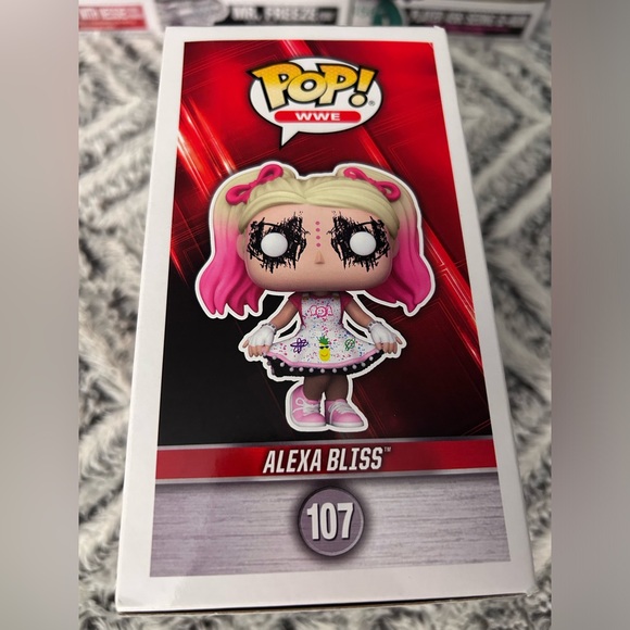 Funko Pop WWE Alexa Bliss #107 - Picture 5 of 6